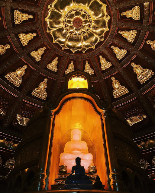 Câu hỏi "Bao giờ lấy chồng?" đã được giải đáp ở ngôi chùa lớn nhất Đông Nam Á