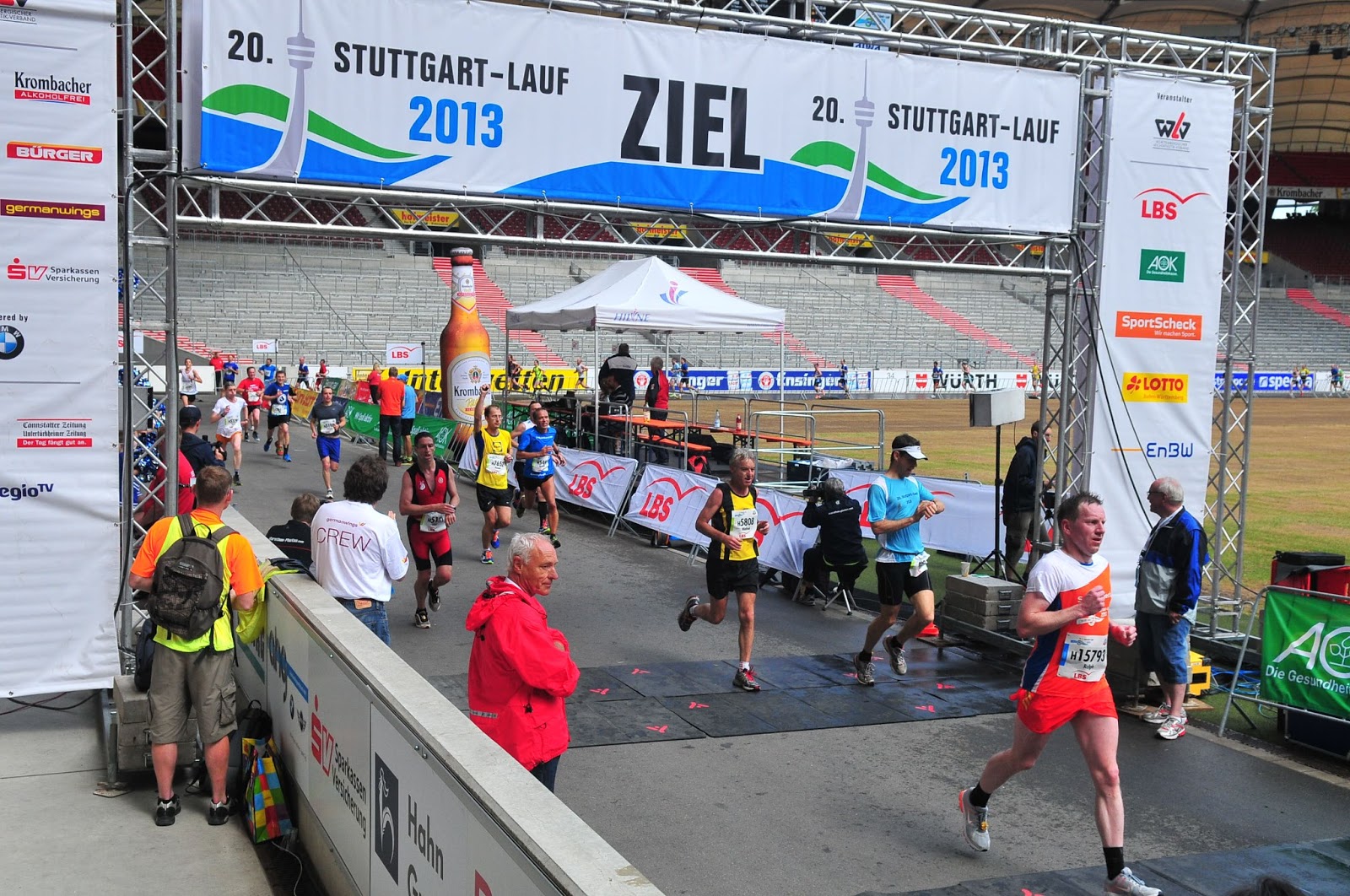  Peter`s Laufseite: 20. Stuttgart-Lauf mit LBS Halbmarathon am 23.06.2013 Illustration 