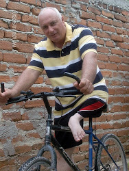 El hombre que pedaleó de Las Tunas a La Habana con una sola pierna.