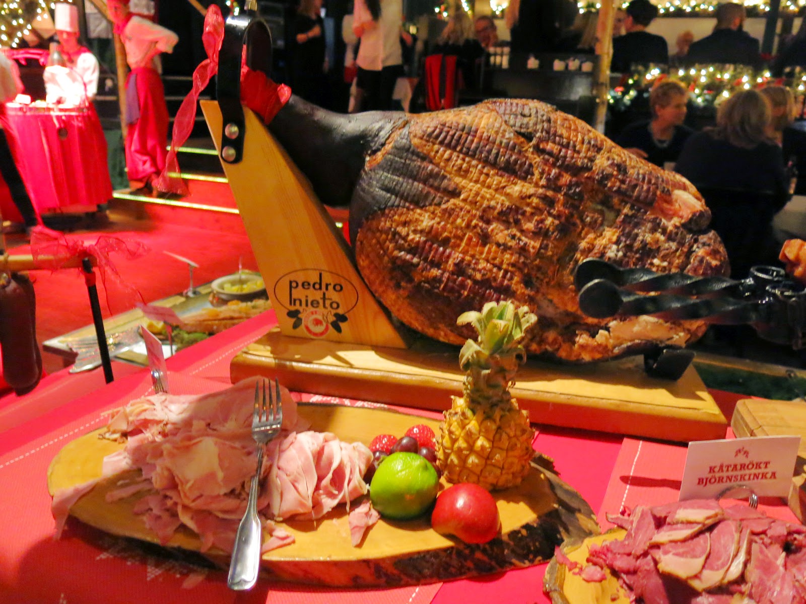 Julbord på Tyrol på Gröna Lund - Ladies Abroad