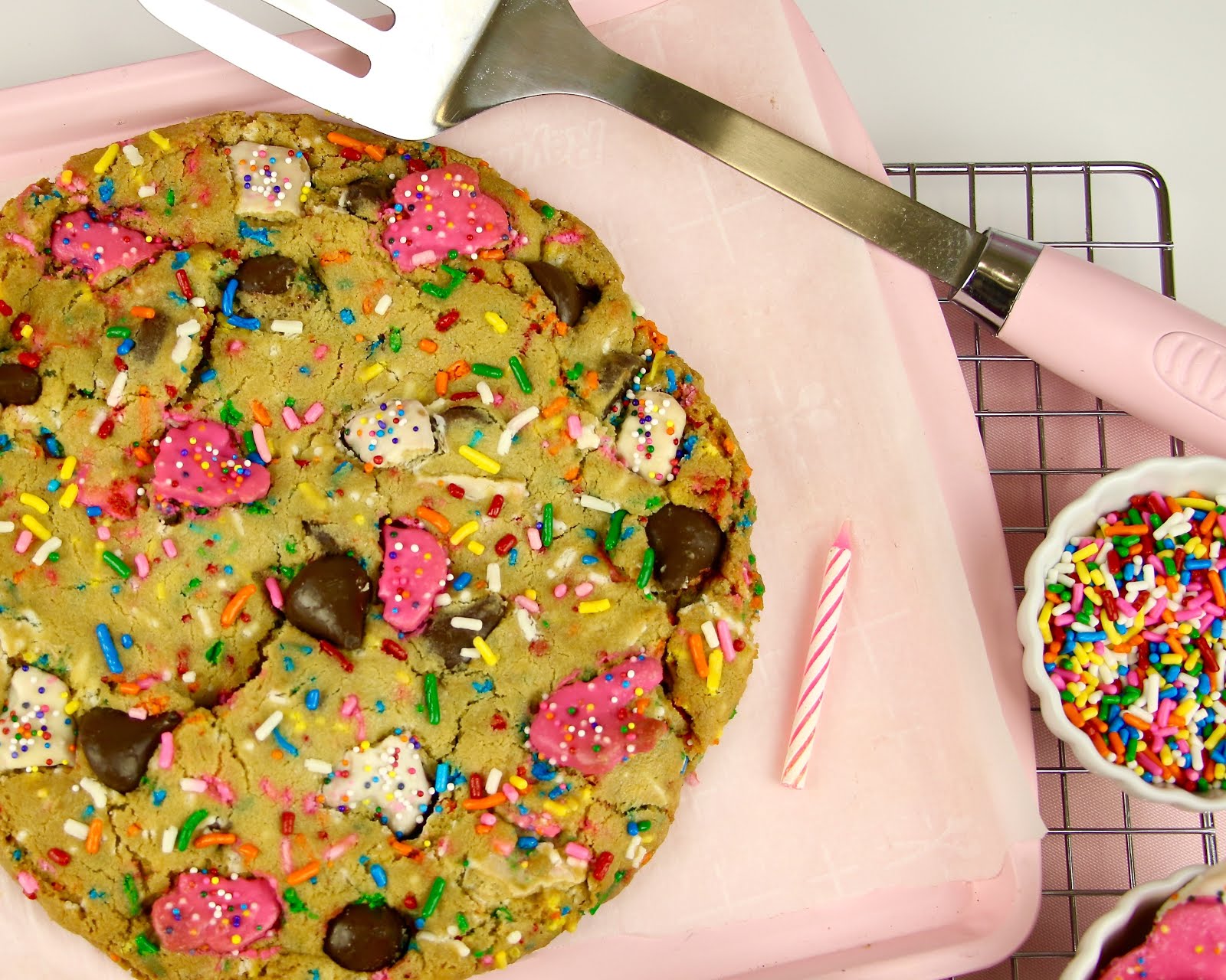 {VIDEO} Giant Funfetti Cake Batter Chocolate Chip Cookie The Lindsay Ann