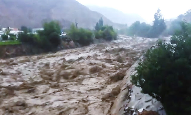 Desborde del río Moquegua por huaicos Desborde del río Moquegua por huaicos