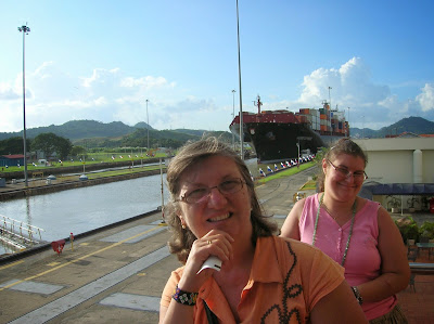 Esclura Miraflores, canal de Panamá, round the world, La vuelta al mundo de Asun y Ricardo, mundoporlibre.com