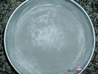 Tarta de San Marcos-bizcocho-molde enharinado