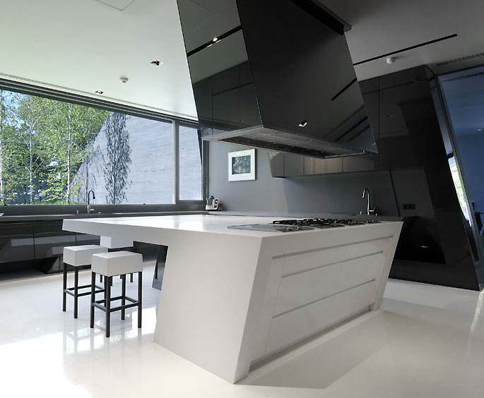 home in madrid kitchen island