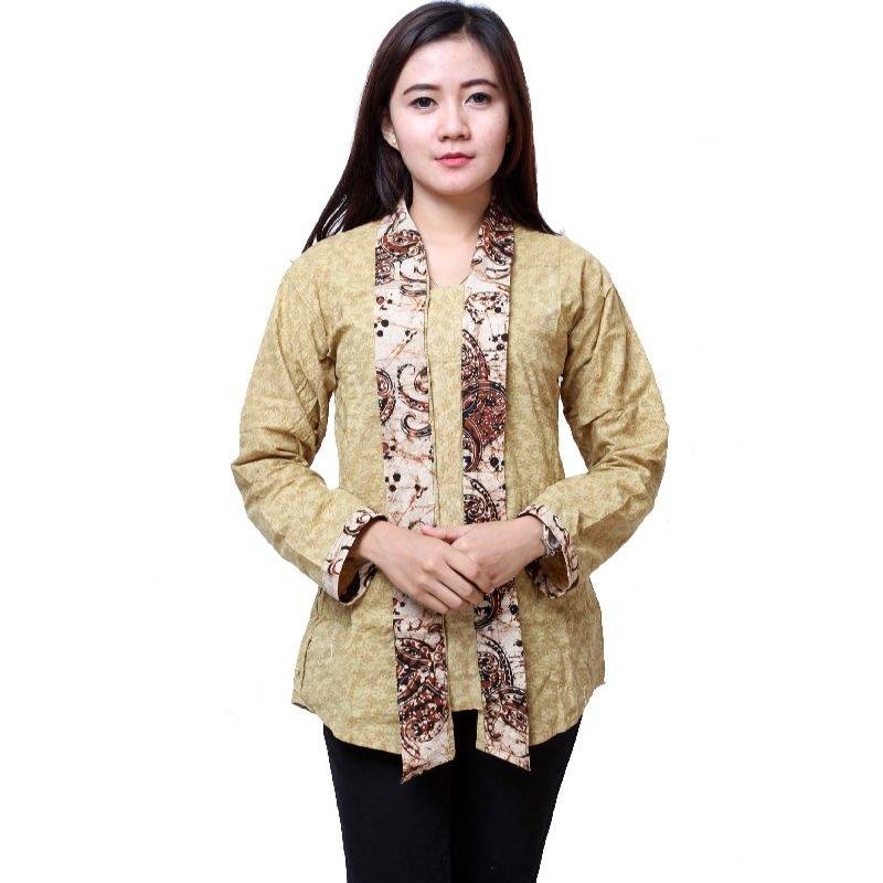 50 Model  Baju  Batik  Wanita  Kombinasi 2022 yang Mempesona 