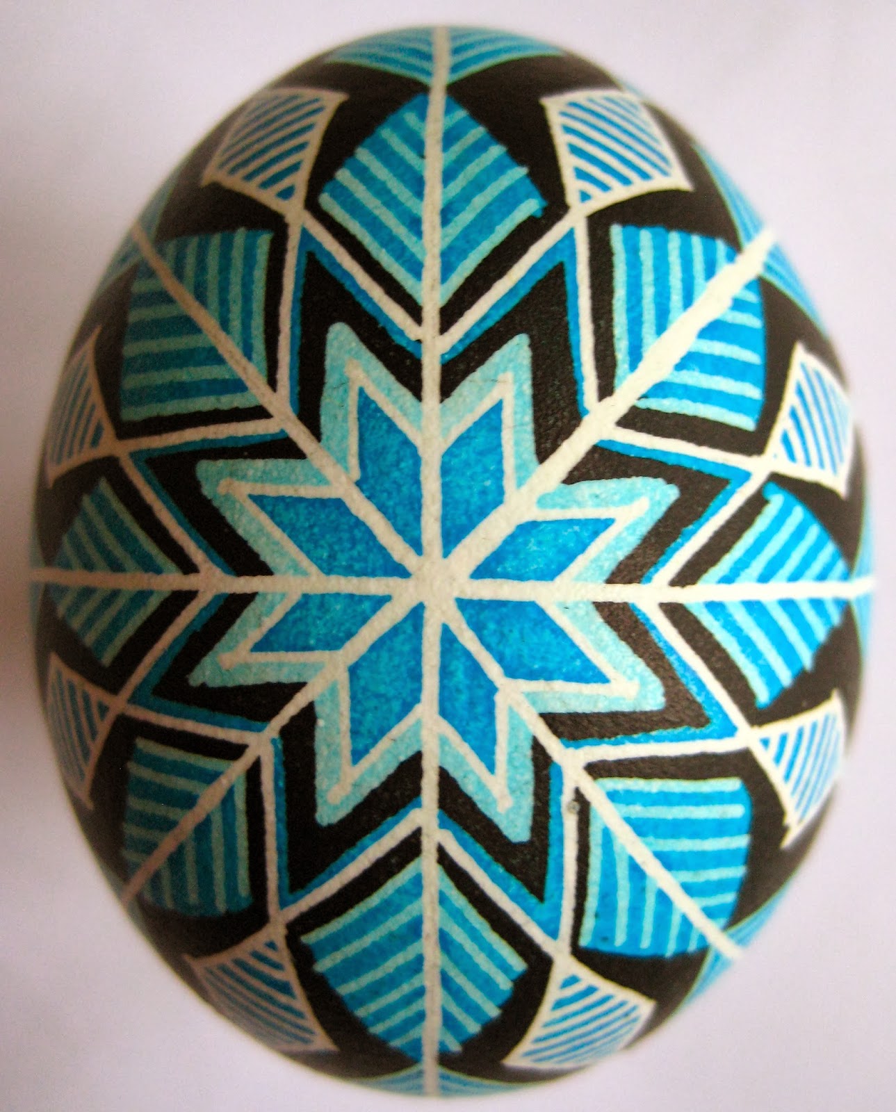 saving-the-world-one-egg-at-a-time-a-snowflake-from-a-ruzha-pattern