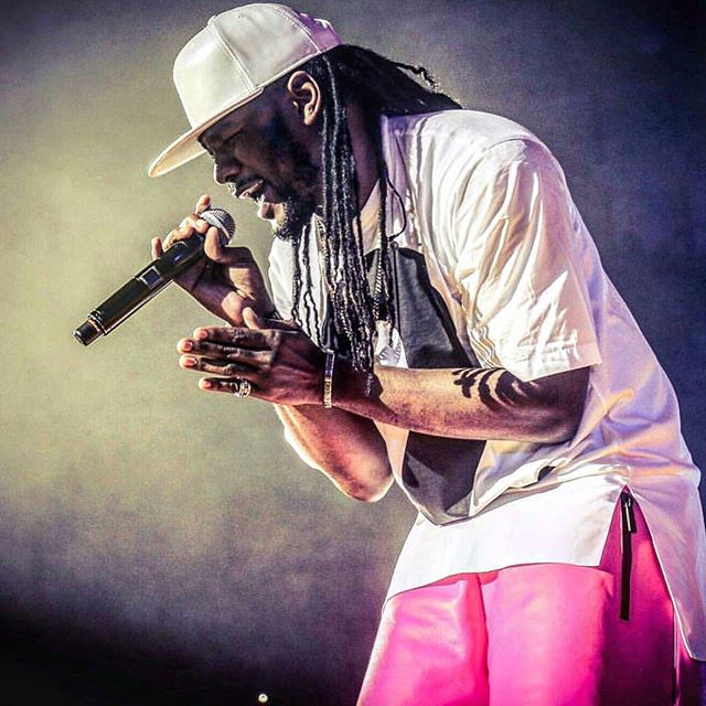 Педро гонсалес гонсалес актёр. Петри футболист. Take it cafuné. Техно стиль музыки. Pedro techno.