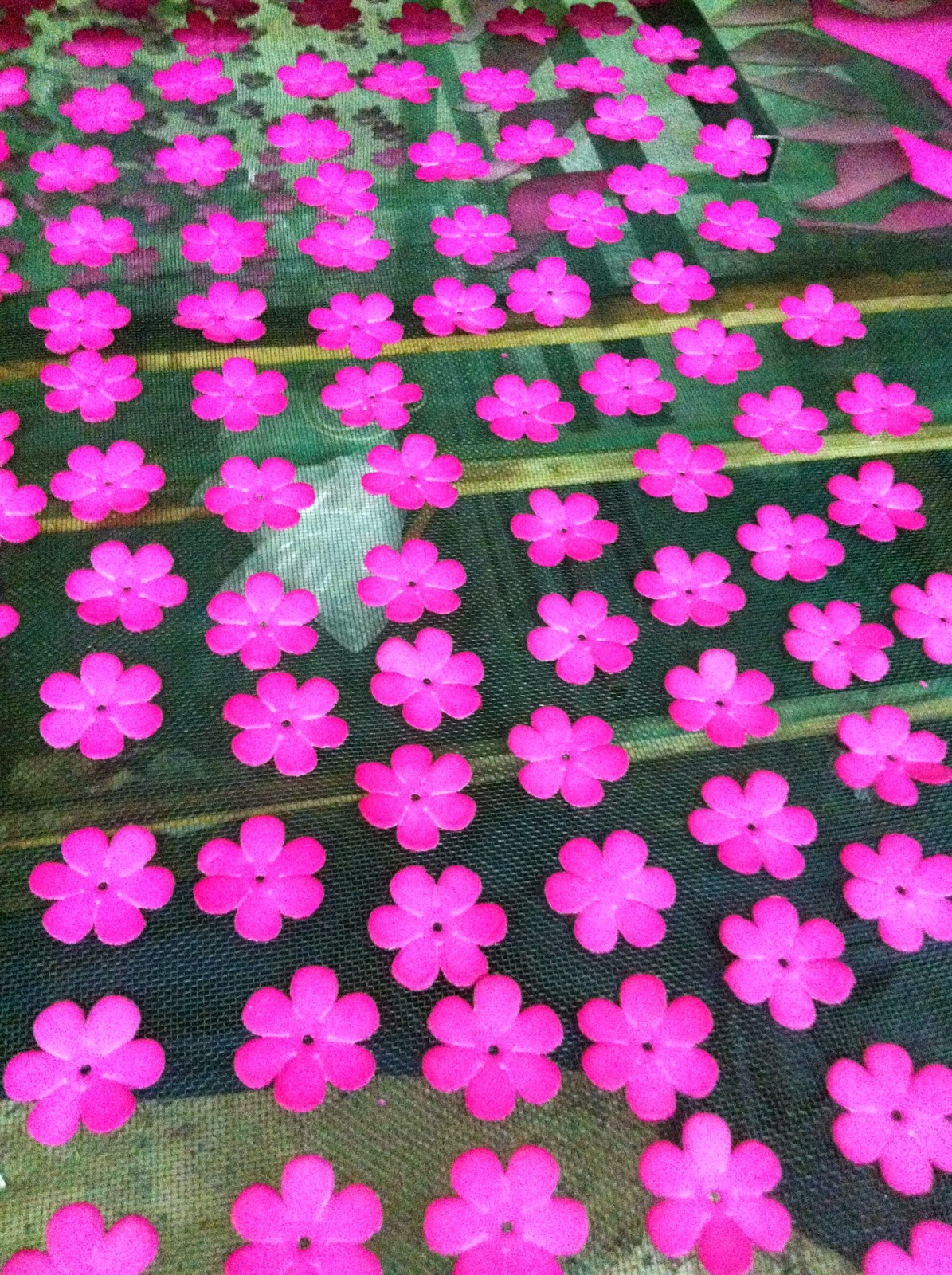 Tintados y Acabados Ferrandez : Adornos Teñidos para el Calzado y