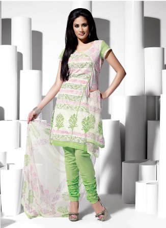 Long frocks | Pakistani Dresses | Mehndi Designs