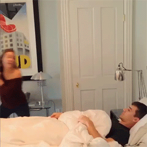 Σήκω, έχεις σχολείο σήμερα