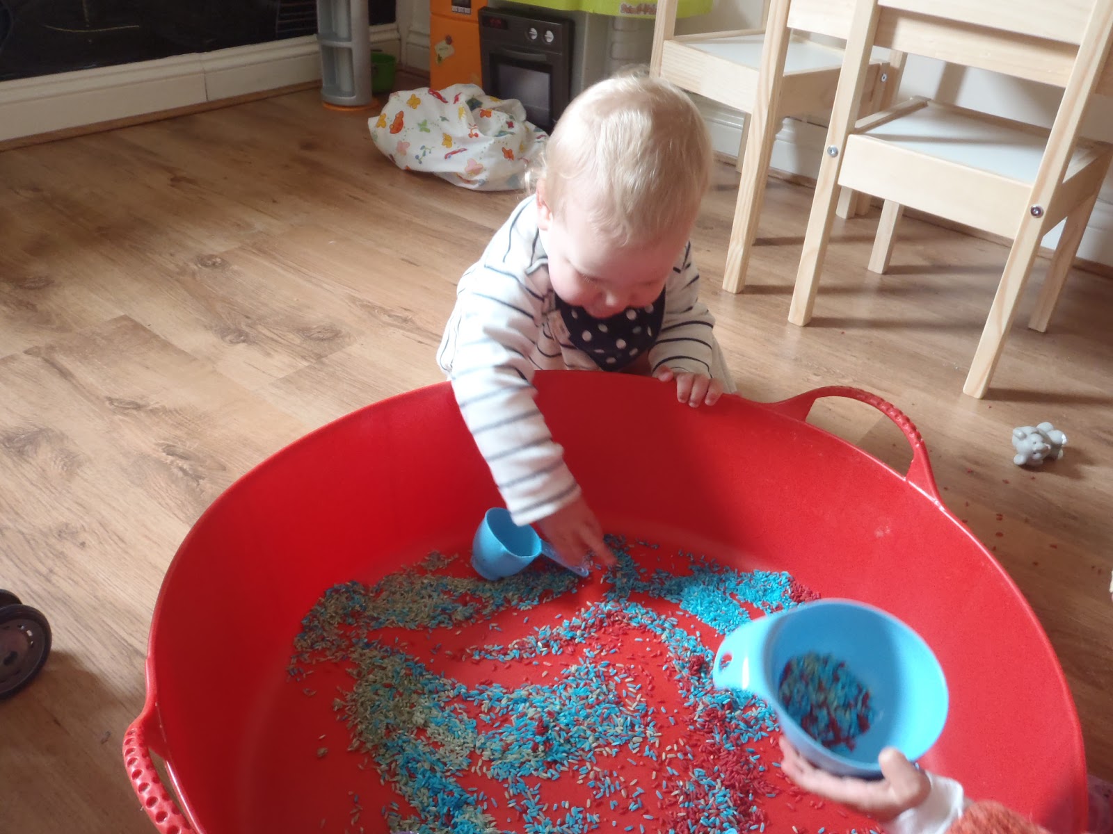 Very Messy Mummy: Rainbow Rice
