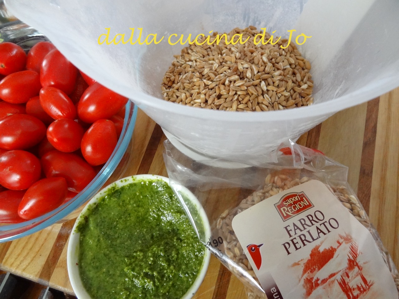 ''dalla cucina di Jo'' Insalata di farro con pesto di rucola