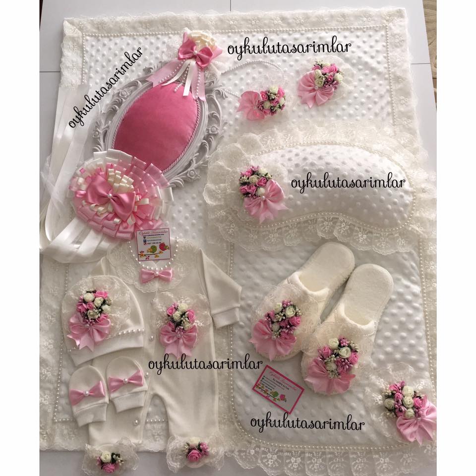 Pembe Çiçekli Kurdeleli Anne Kız Hastane Çıkış Seti Ve