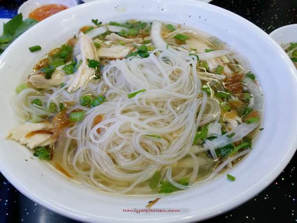 Nikmatnya Pho Ga (Vietnamese  Chicken Noodle Rice Soup) Mie Kuah Ayam Vietnam