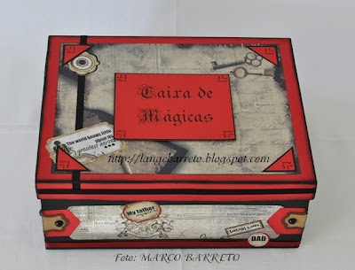 Caixa de mágica decorada