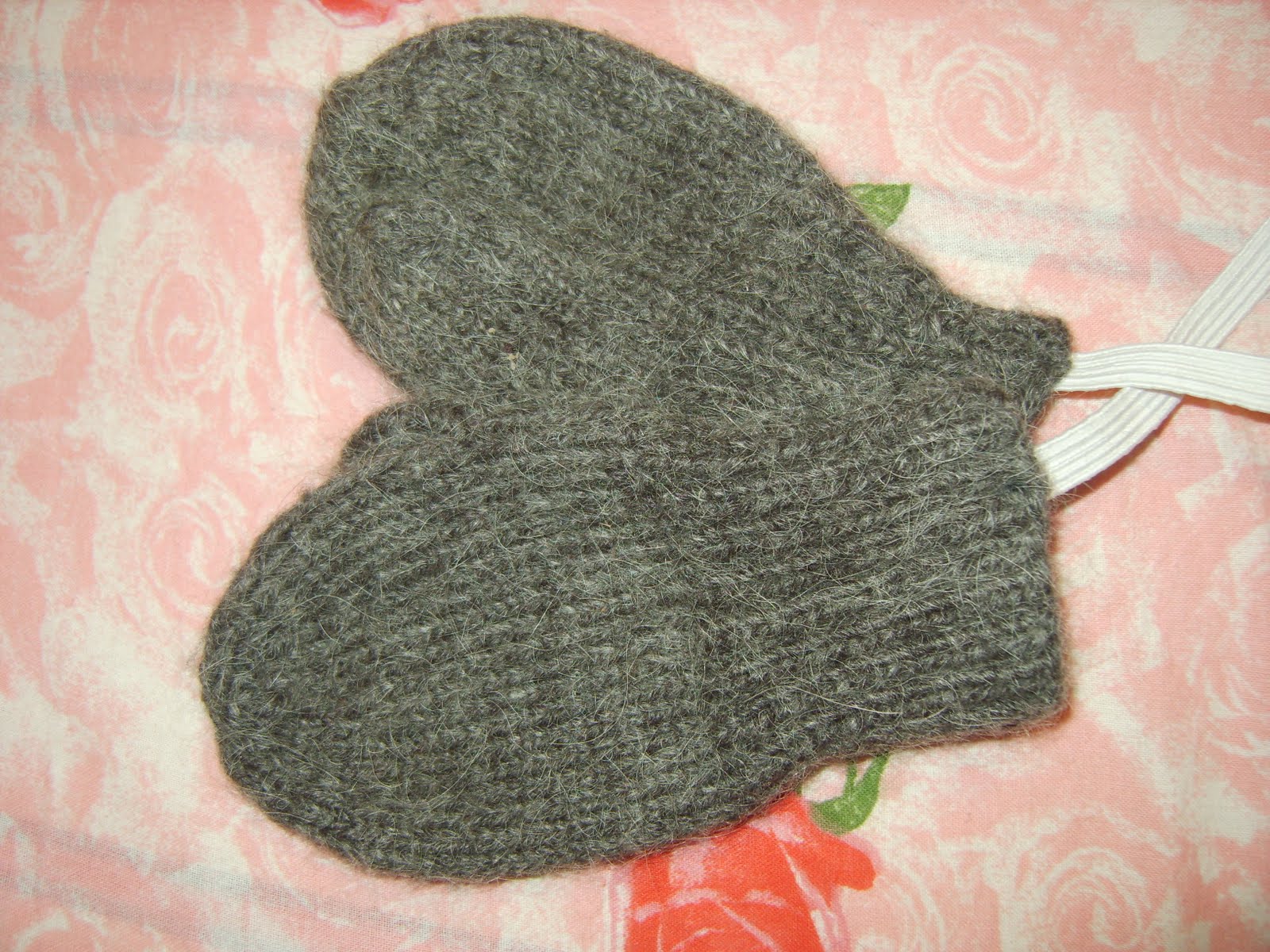 детские рукавицы спицами. варежки dong h218g. вязаные варежки для детей. варежки на 5 спицах. вязаные варежки.