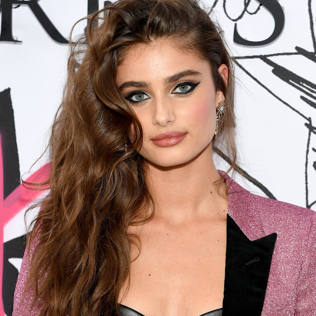 taylor hill picture gallery 