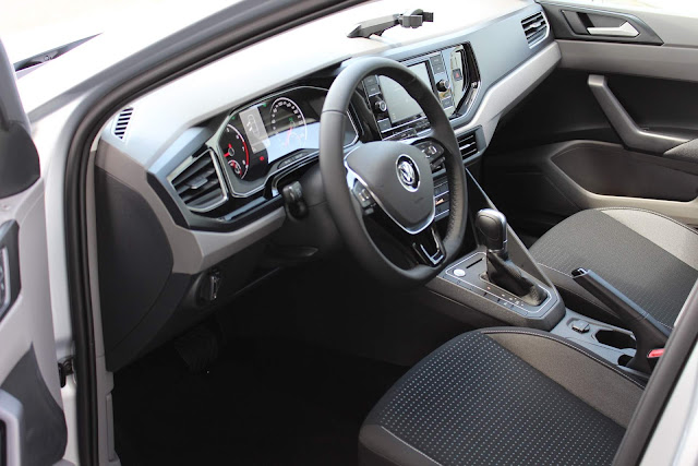 Volkswagen Virtus TSI Automático - interior