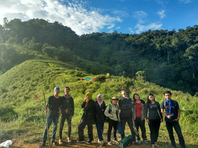 Gembira di Bukit Jamur Bengkayang Kalimantan Barat