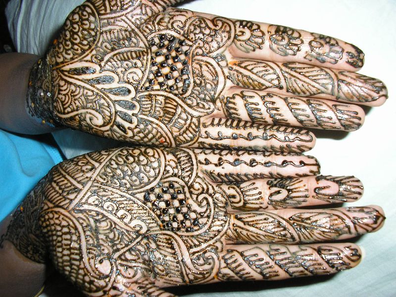 Life Beautiful Tradisi Henna Mehndi India Hampir Pasar Penuh Sesak