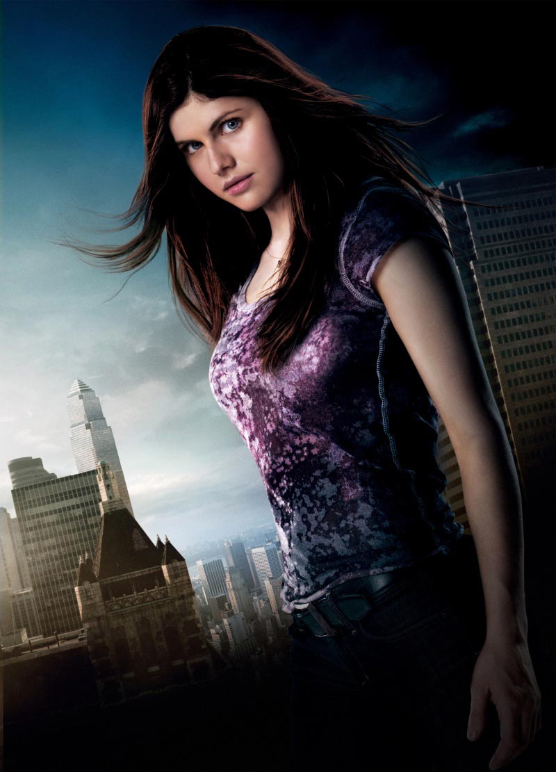 Alexandra Daddario será a protagonista de "Massacre da Serra Elétrica