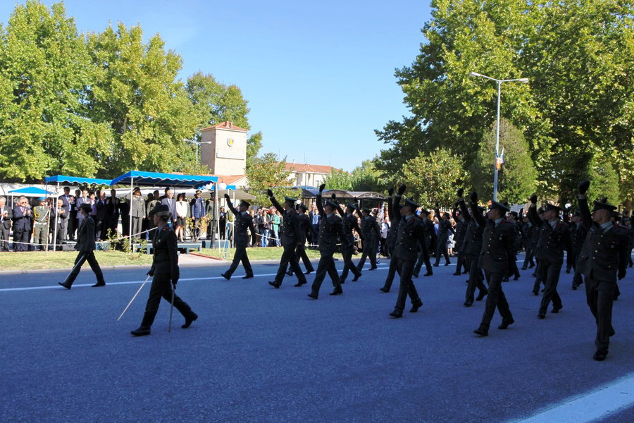 ΚΛΙΚ ΓΙΑ ΜΕΓΕΝΘΥΣΗ