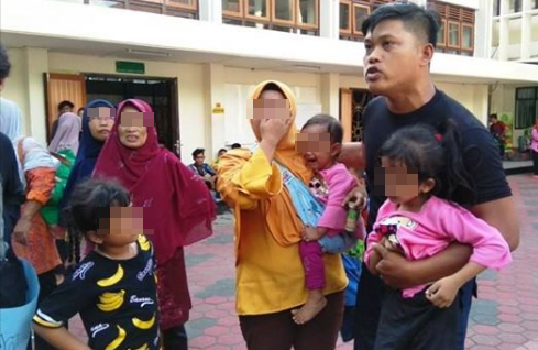 Viral... Rian Nopriansah (Ucok) Mencari Keadilan Lewat Medsos Karena Merasa Difitnah dan Dizolimi Viral... Rian Nopriansah (Ucok) Mencari Keadilan Lewat Medsos Karena Merasa Difitnah dan Dizolimi