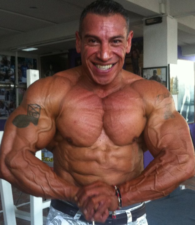 Muscle Worshippers A Mexican Muscle God Leo Flores
