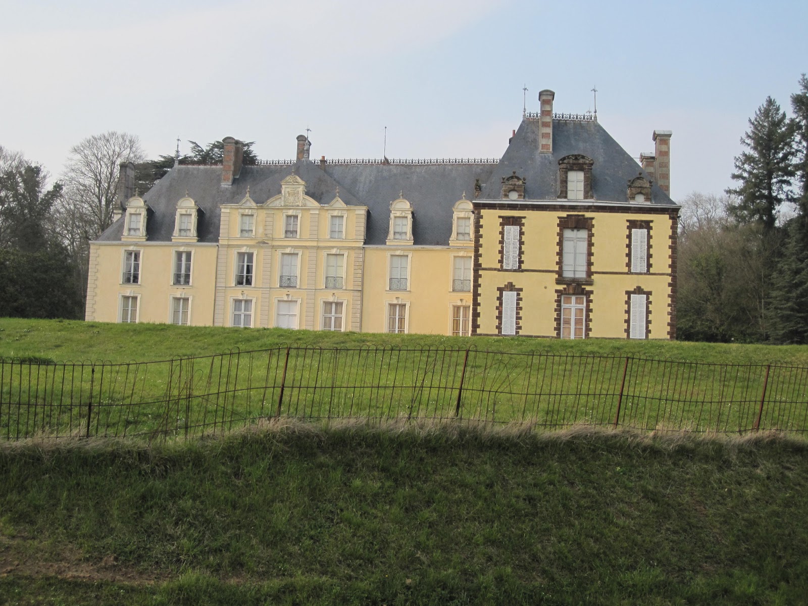 Le Randonneur Vendômois Châteaux du Perche Vendomois