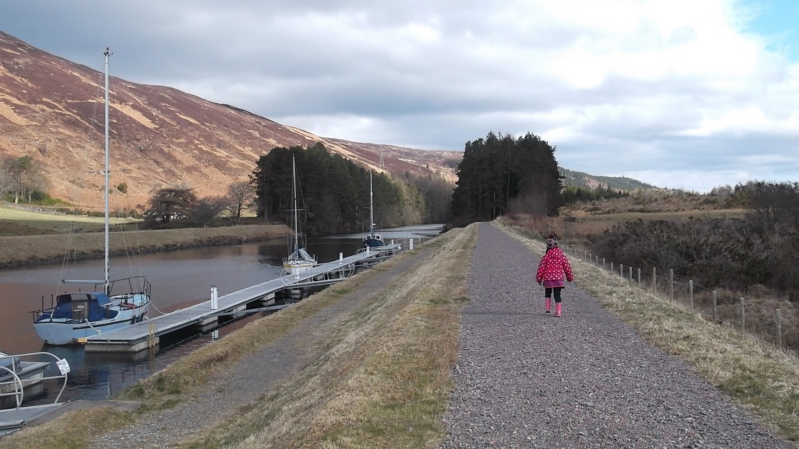 Walk Cycle Caledonian Canal Laggan Avenue