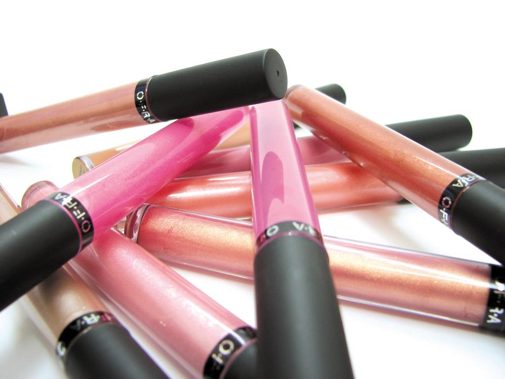 Lip Gloss Fashion Gossips