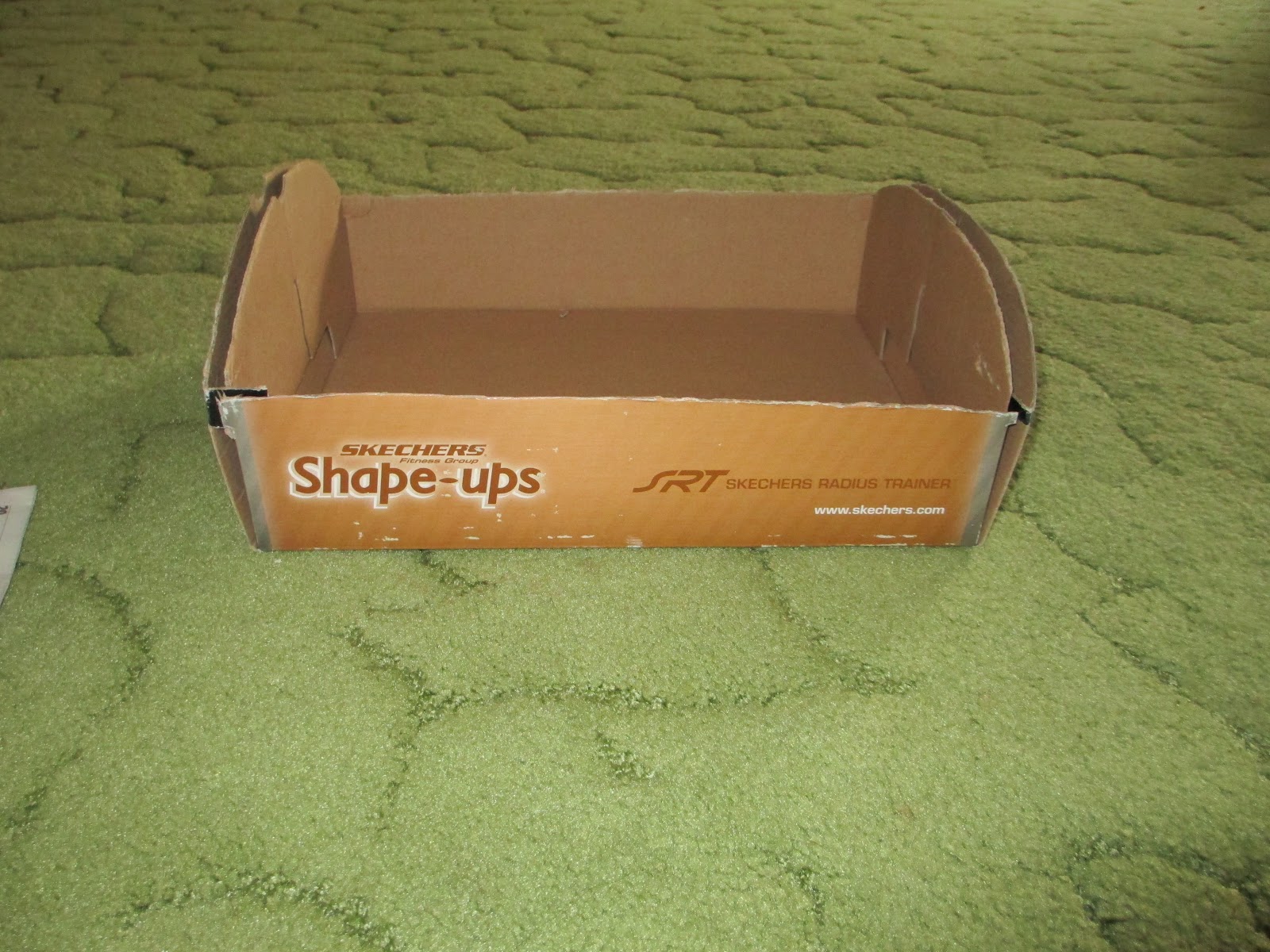 (Z&D) Doll's DIY cardboard box Bed...