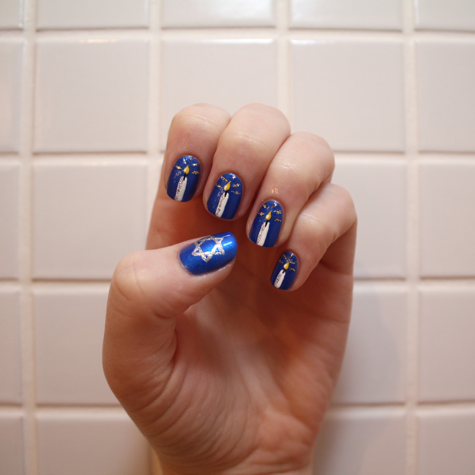 Hanukkah manicure