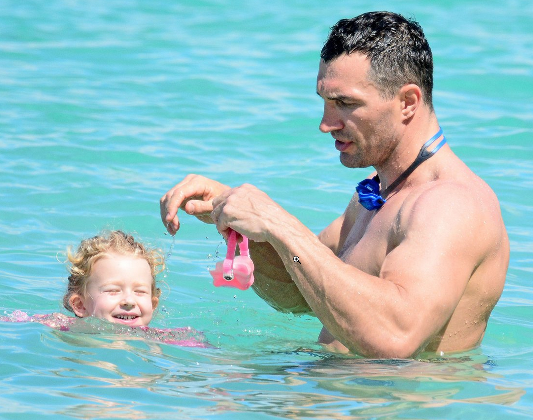 Wladimir Klitschko was noticed when he rested with his daughter on the