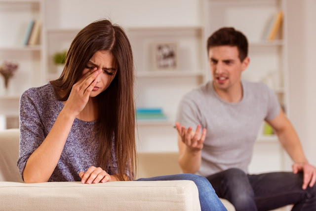 Haruskah Pelakor Disalahkan dalam Perselingkuhan? Atau Sebenarnya Srigala Berbulu Domba itu Suamimu Haruskah Pelakor Disalahkan dalam Perselingkuhan? Atau Sebenarnya Srigala Berbulu Domba itu Suamimu