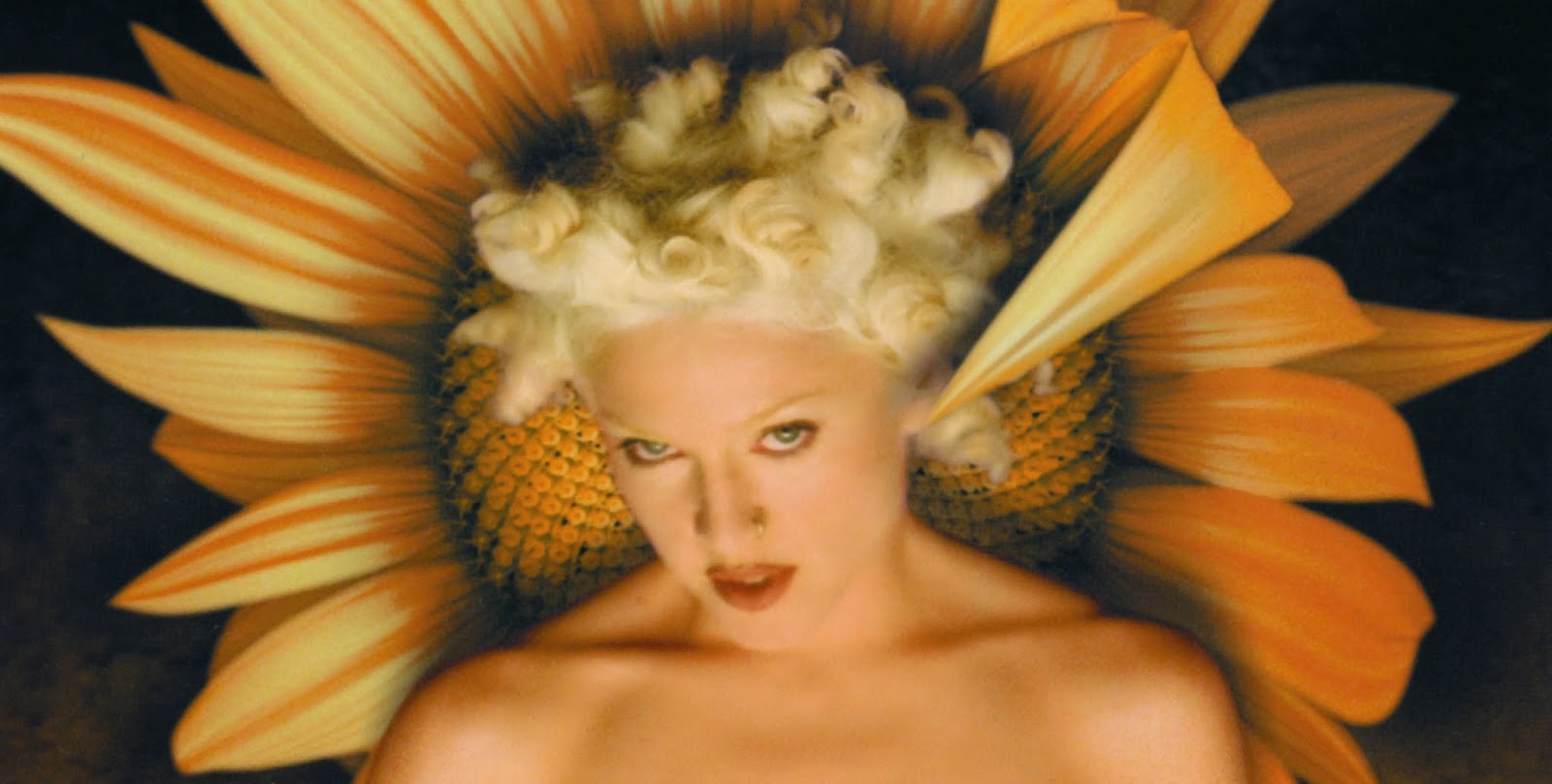 1995++Mark+Romanek+Bedtime+Story+Video+2