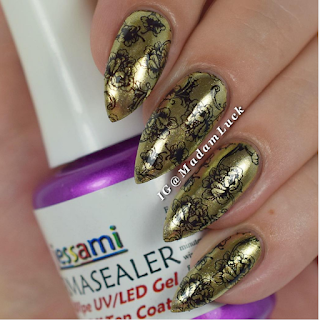 Mirror Chrome Nails Gold