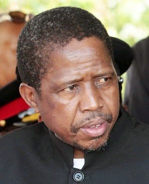 0 Zambian President collapses during Women's Day Celebration