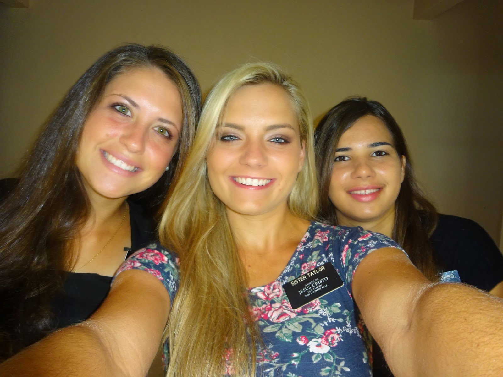 сестра кари. сестры кари. сестра кари. поппи делевинь сестра сестра. сестра керри герствуд.