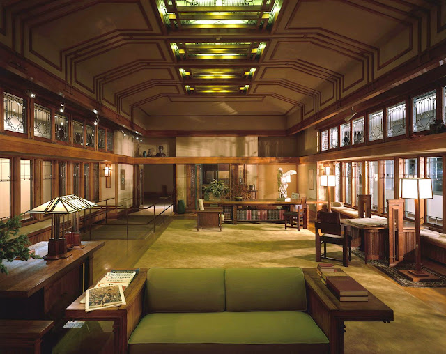 The living room from Frances W. Little's summer house in Wayzata, Minnesota, designed by Frank Lloyd Wright in 1912, and rebuilt inside the American Wing of the Metropolitan Museum of Art in New York City.