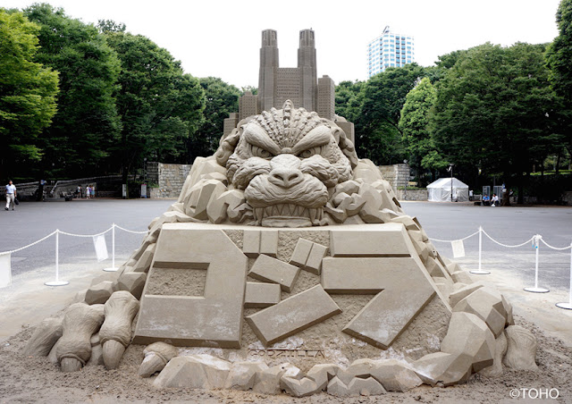 これが全部砂？砂像・サンドアートの驚くべき作品 。7つ【art】　ゴジラの砂像