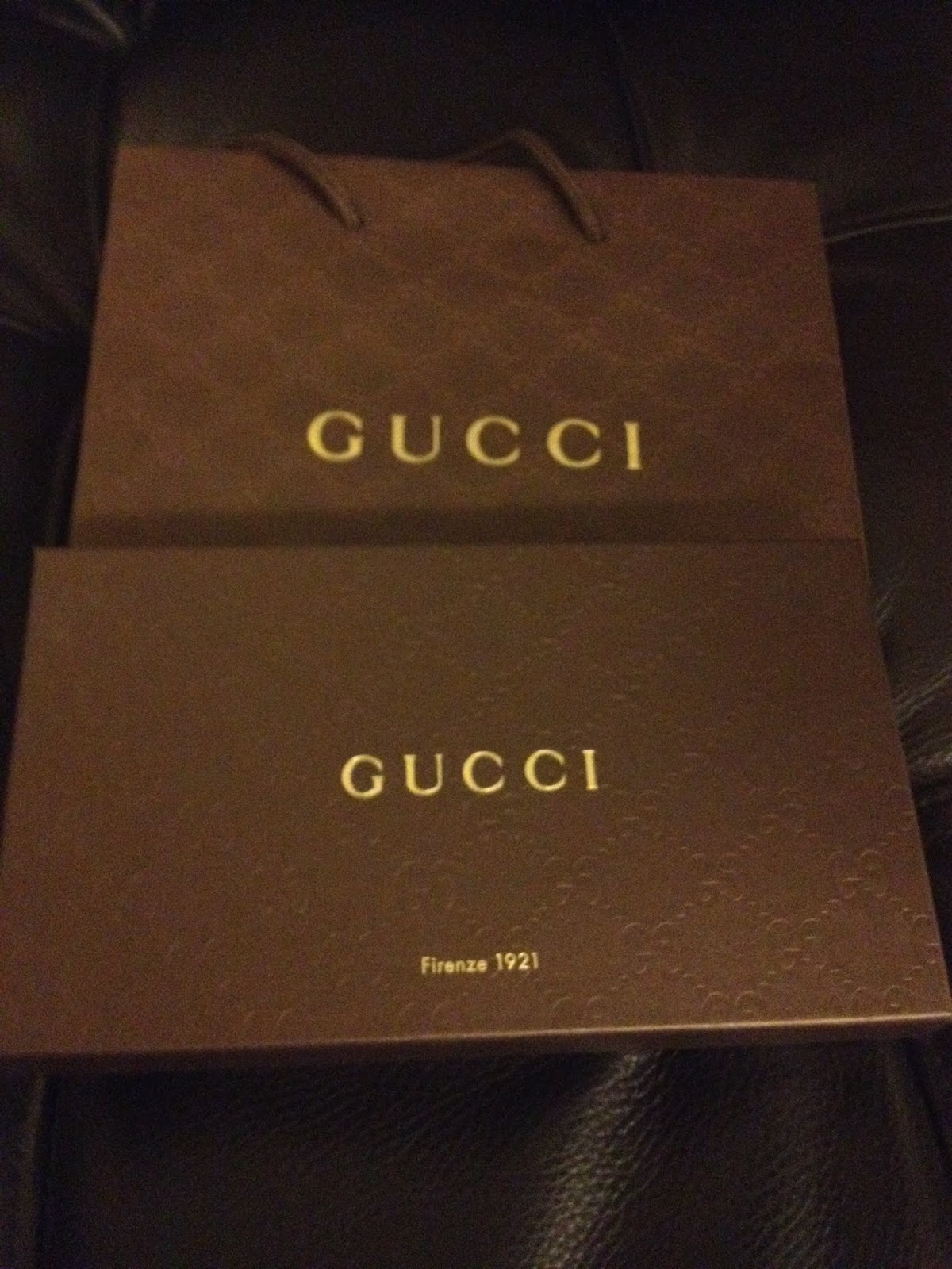 夠 愛買 名牌 Gucci Logo壓紋長皮夾開箱文