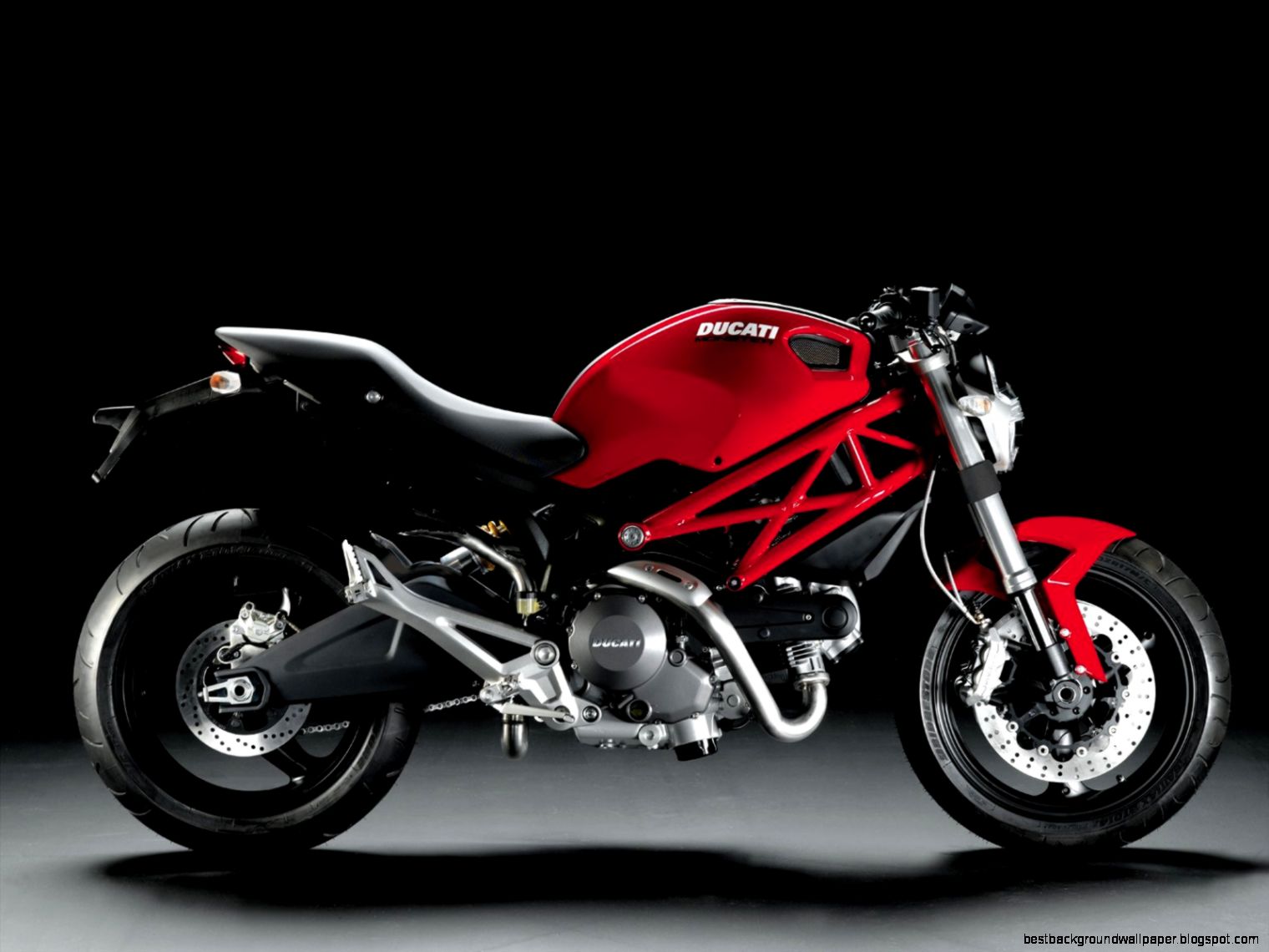 Ducati Monster 696