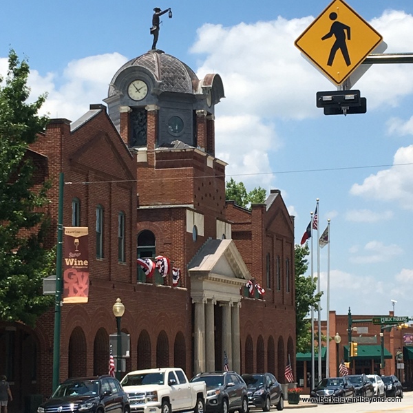 Travels With Carole Grapevine, Texas 10 fun things to do downtown on