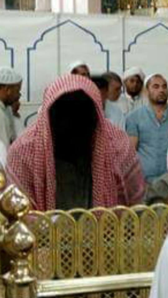 Tanpa Disengaja, Seorang Jamaah Haji Mesir Memotret Sosok 