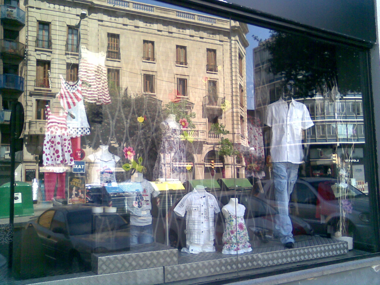 PANDUGARMKVVisual merchandising and retail design ESCAPARATISMO Las PANDUGARMKVVisual merchandising and retail design ESCAPARATISMO Las
