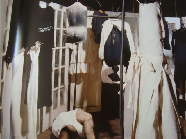 louise bourgeois clothes