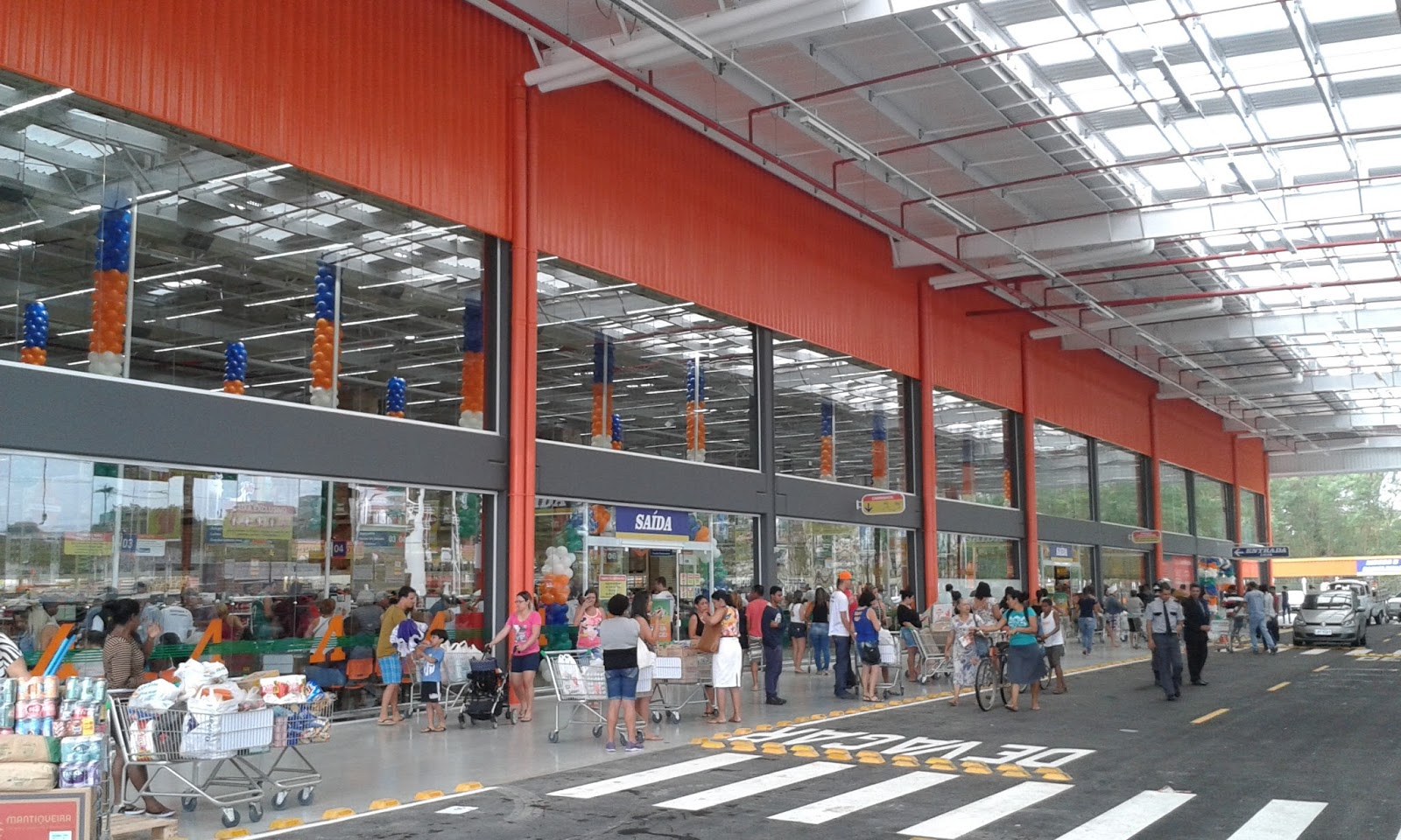 Território Gonçalense ATACADÃO, DO GRUPO CARREFOUR,