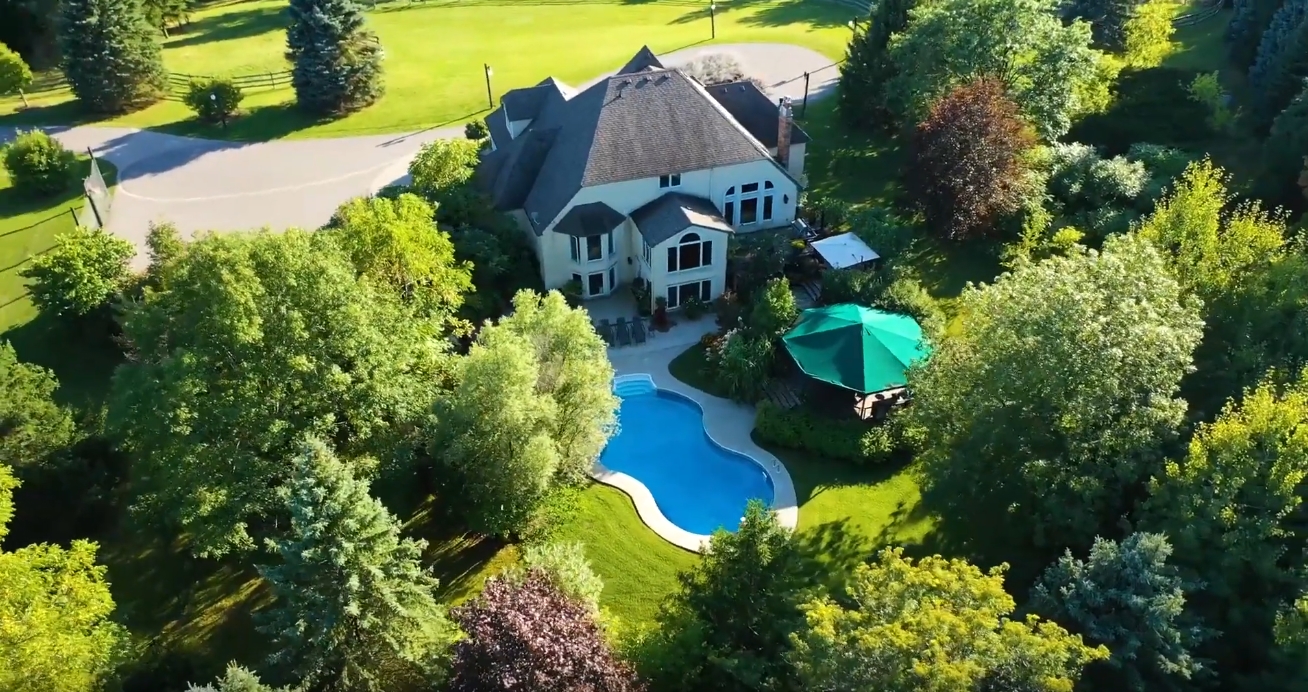20 Photos vs. 299 Concession 10 Rd E, Flamborough, ON vs. Home Interior Design Tour